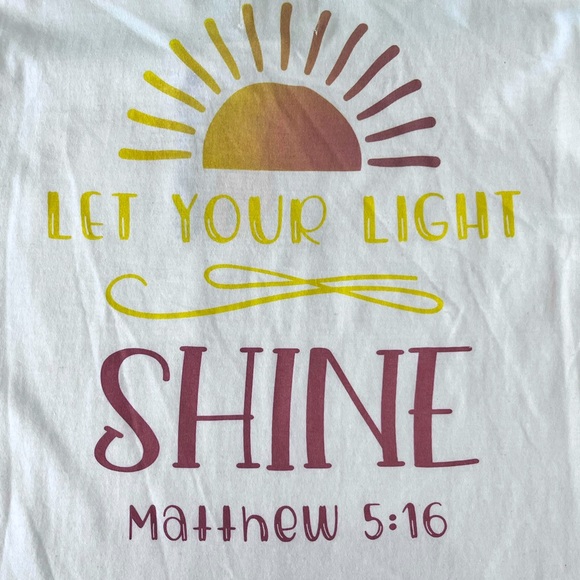 LET YOUR SUN SHINE! | M | Crop Tee | NWT | Embroidered Sun!☀️ - Picture 12 of 13